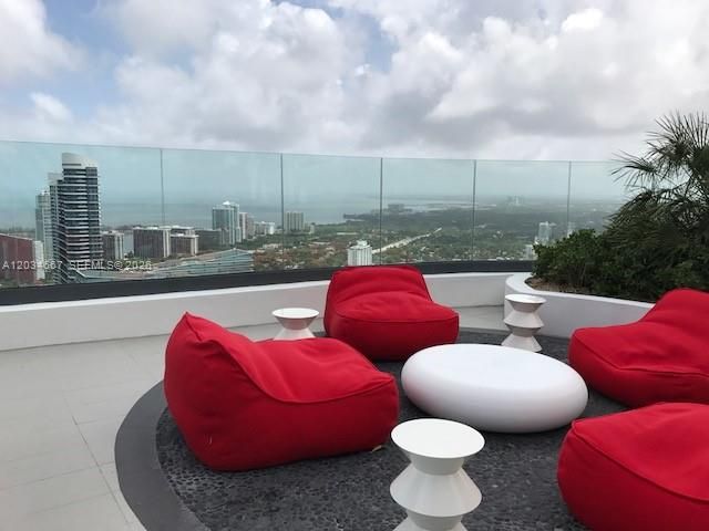 55 SW 9 Street 1605, Miami, FL 33130