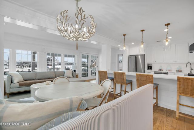 564 Lake Avenue, Bay Head, NJ 08742