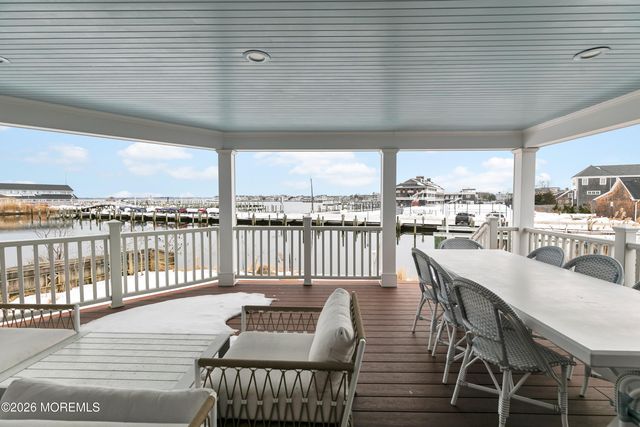 564 Lake Avenue, Bay Head, NJ 08742