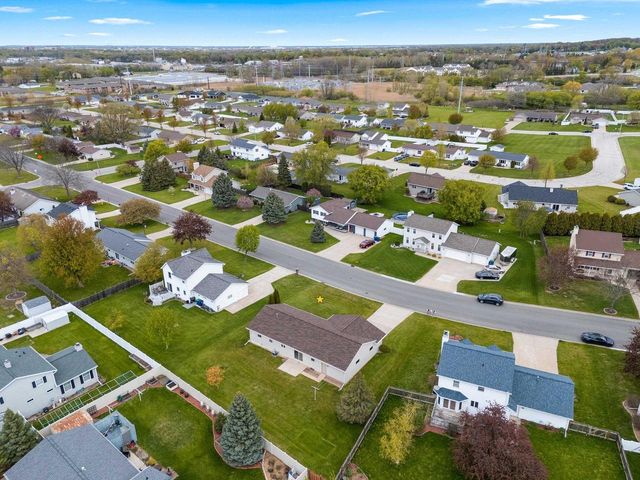 2152 SKYVIEW STREET, Green Bay, WI 54311