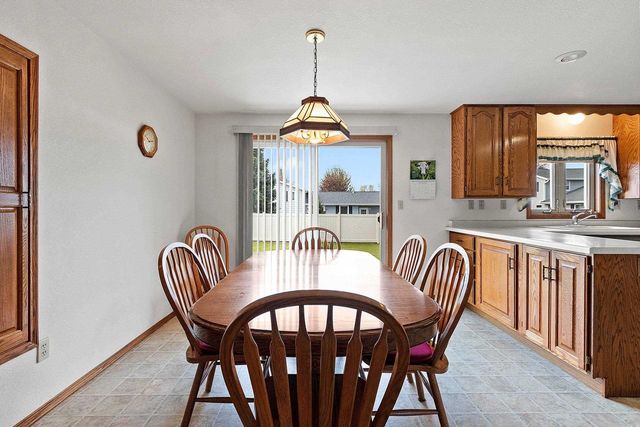 2152 SKYVIEW STREET, Green Bay, WI 54311