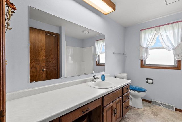2152 SKYVIEW STREET, Green Bay, WI 54311