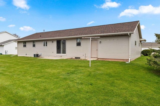 2152 SKYVIEW STREET, Green Bay, WI 54311