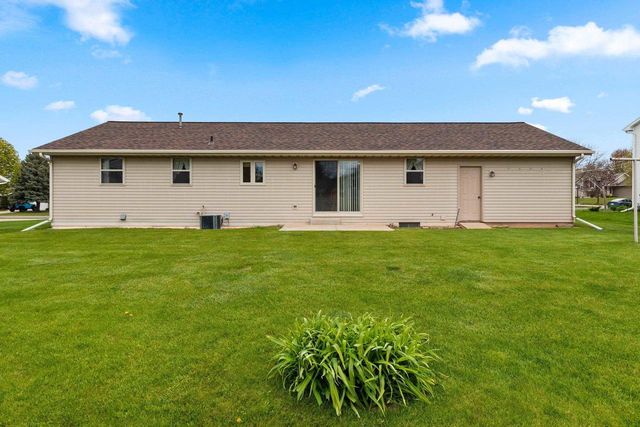 2152 SKYVIEW STREET, Green Bay, WI 54311