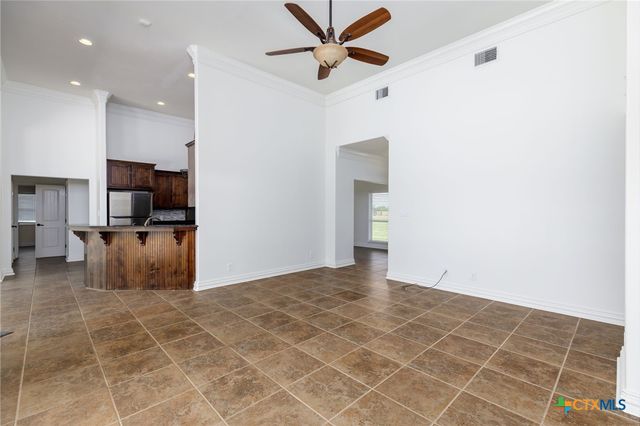 12011 Fm 1150, Luling, TX 78648