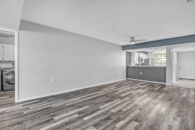 3650 Whitehall Drive 201, West Palm Beach, FL 33401