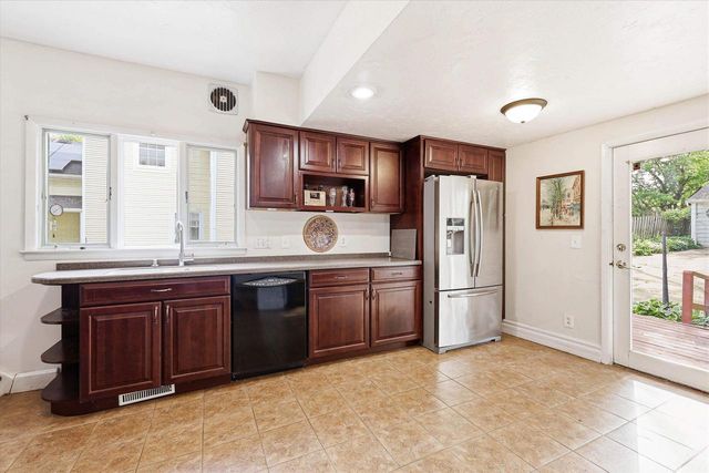 1261 S QUINCY STREET, Green Bay, WI 54301