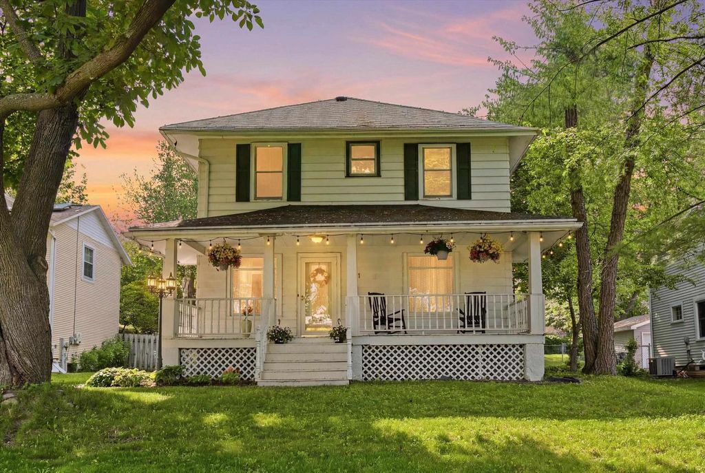 1261 S QUINCY STREET, Green Bay, WI 54301