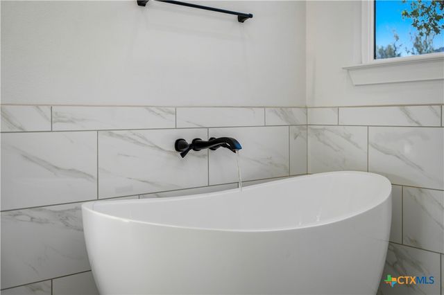 1552 Vintage Way, New Braunfels, TX 78132