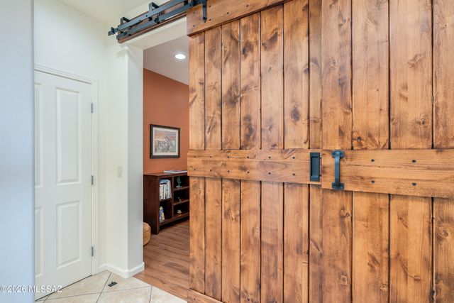 779 N Lukeville Drive, Green Valley, AZ 85614