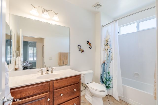 779 N Lukeville Drive, Green Valley, AZ 85614