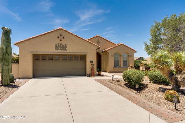 779 N Lukeville Drive, Green Valley, AZ 85614