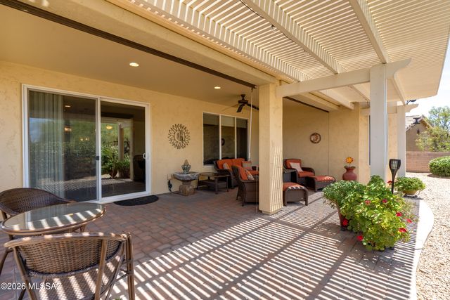 779 N Lukeville Drive, Green Valley, AZ 85614