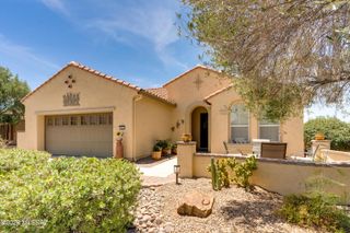 779 N Lukeville Drive, Green Valley, AZ 85614