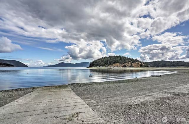 641 Decatur Head Drive, Decatur Island, WA 98221