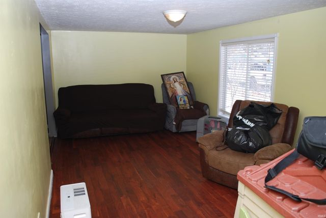 310 Indiana Avenue, Plymouth, IN 46563