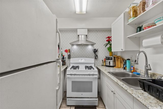 87-118 Helelua Street B306, Waianae, HI 96792