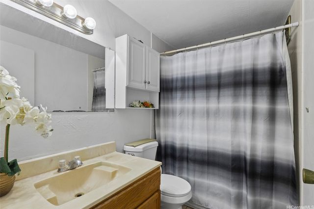 87-118 Helelua Street B306, Waianae, HI 96792