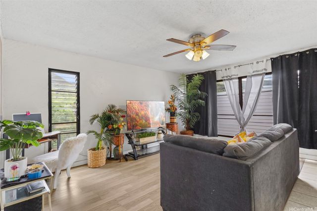87-118 Helelua Street B306, Waianae, HI 96792