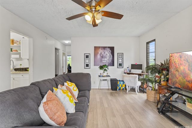 87-118 Helelua Street B306, Waianae, HI 96792