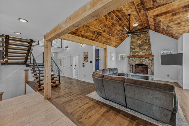 85 Shepard Hill Road, Holderness, NH 03245
