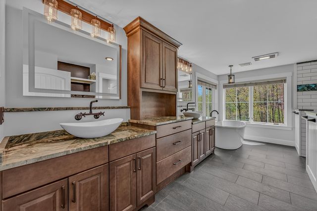 85 Shepard Hill Road, Holderness, NH 03245
