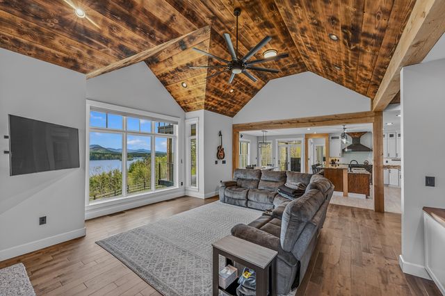 85 Shepard Hill Road, Holderness, NH 03245