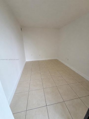 8305 SW 152nd Avenue PH1, Miami, FL 33193