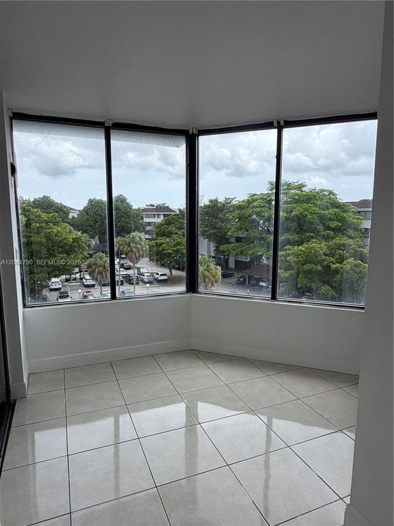 8305 SW 152nd Avenue PH1, Miami, FL 33193
