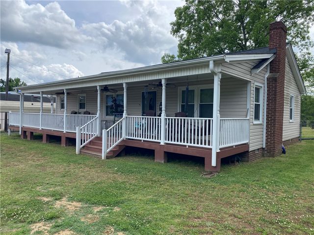 3 Heyward Avenue, Honea Path, SC 29654