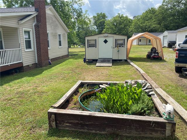 3 Heyward Avenue, Honea Path, SC 29654