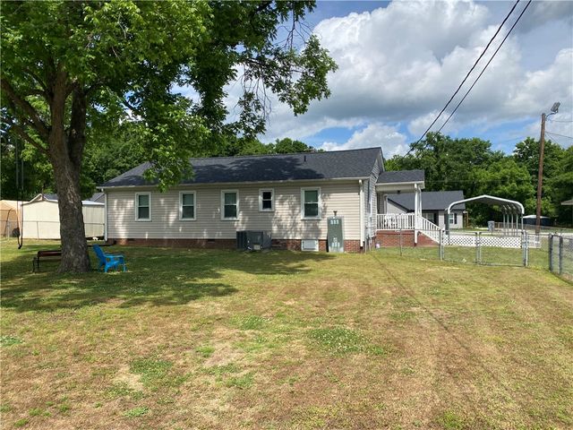 3 Heyward Avenue, Honea Path, SC 29654
