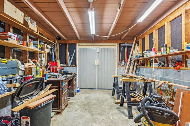 129 New Hope Rd, Calvert City, KY 42029