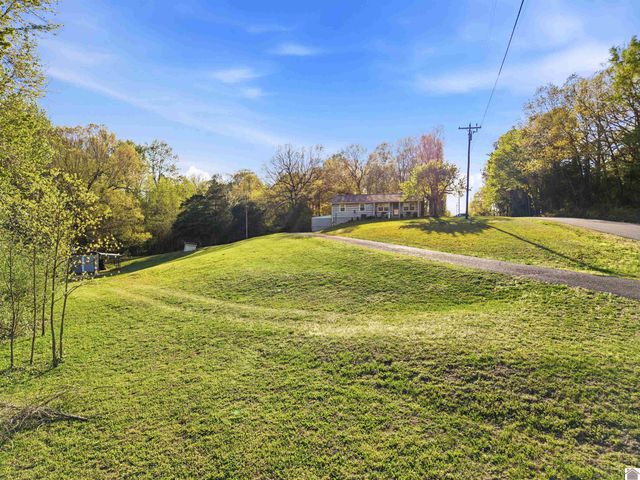 129 New Hope Rd, Calvert City, KY 42029