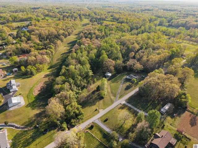 129 New Hope Rd, Calvert City, KY 42029
