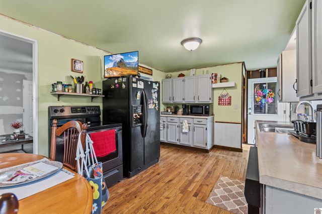 129 New Hope Rd, Calvert City, KY 42029