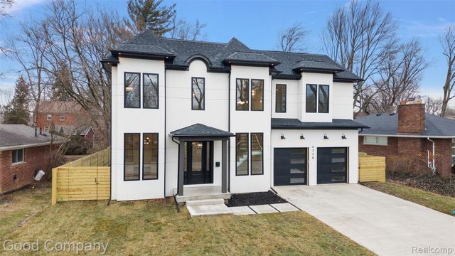 4338 S Verona Circle, Royal Oak, MI 48073