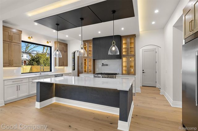 4338 S Verona Circle, Royal Oak, MI 48073