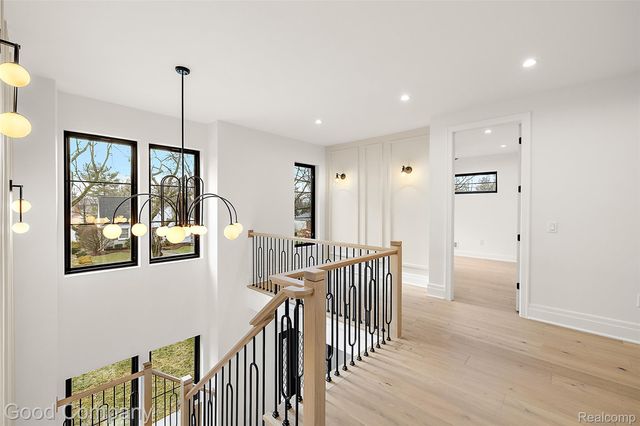 4338 S Verona Circle, Royal Oak, MI 48073