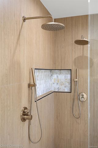 4338 S Verona Circle, Royal Oak, MI 48073