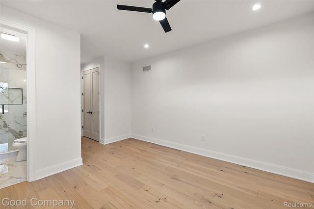 4338 S Verona Circle, Royal Oak, MI 48073