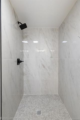 4338 S Verona Circle, Royal Oak, MI 48073