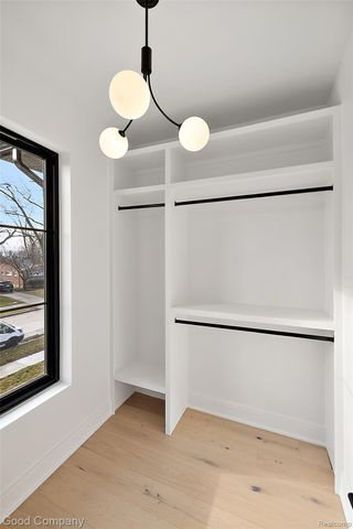 4338 S Verona Circle, Royal Oak, MI 48073