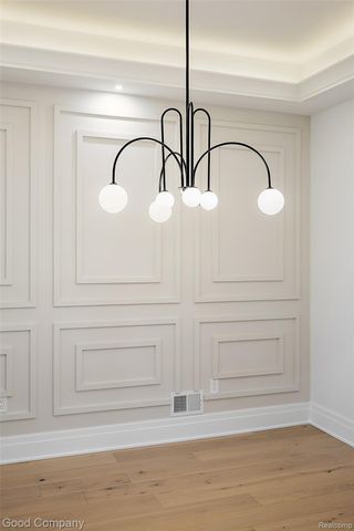 4338 S Verona Circle, Royal Oak, MI 48073