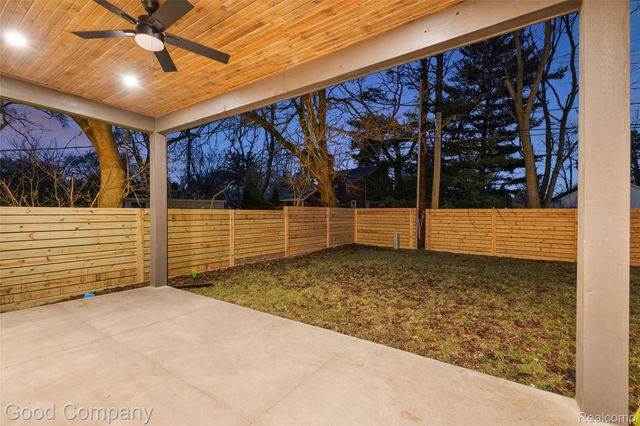 4338 S Verona Circle, Royal Oak, MI 48073