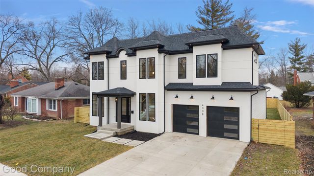 4338 S Verona Circle, Royal Oak, MI 48073