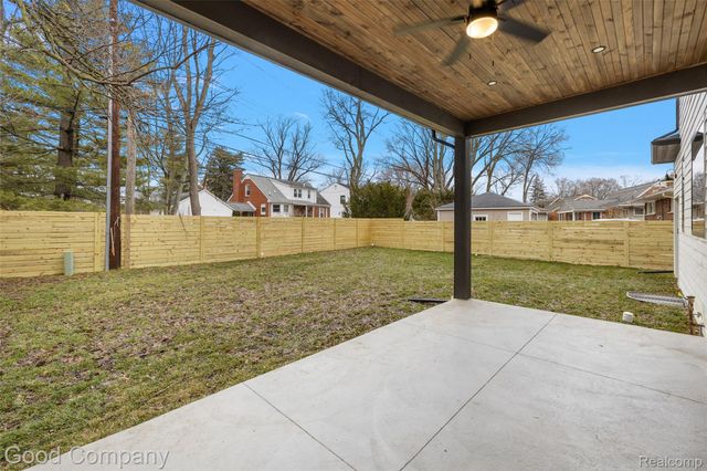 4338 S Verona Circle, Royal Oak, MI 48073