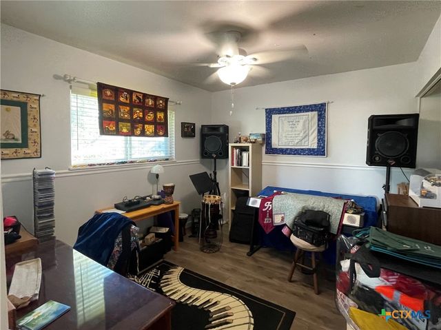 1710 Rosewood Street, Seguin, TX 78155