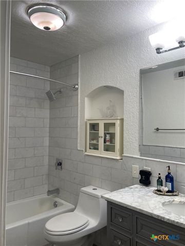 1710 Rosewood Street, Seguin, TX 78155