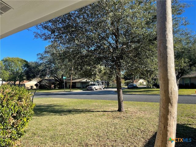 1710 Rosewood Street, Seguin, TX 78155